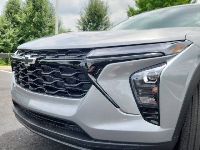 2026 Chevrolet Trax LT - Photo 10
