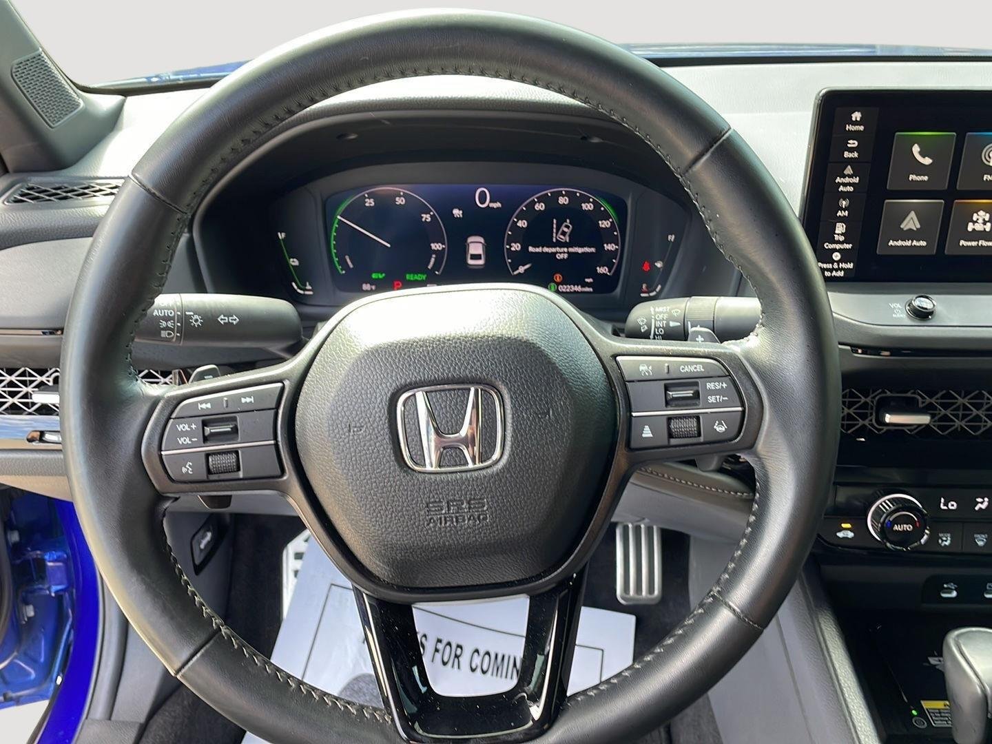 Used 2025 Still Night Pearl Honda Sport image 15
