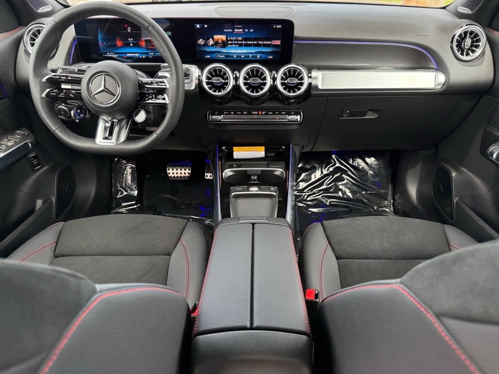 New 2026 Polar White Mercedes-Benz AMG® GLB 35 image 13