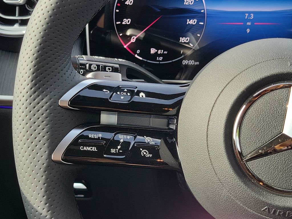 New 2026 Black Mercedes-Benz GLC 300 image 25