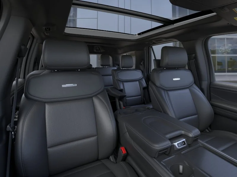 New 2026 Star White Metallic Tri-Coat Ford Platinum image 33