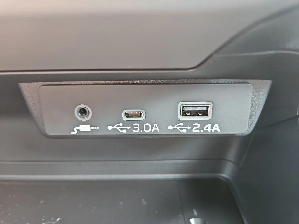 New 2026 CRYSTAL WHITE PEARL Subaru Limited Hybrid image 41