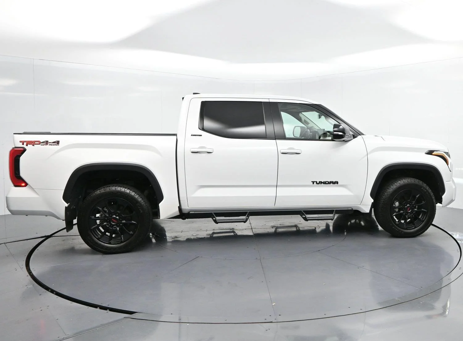 Used 2024 Ice Cap Toyota Limited image 8