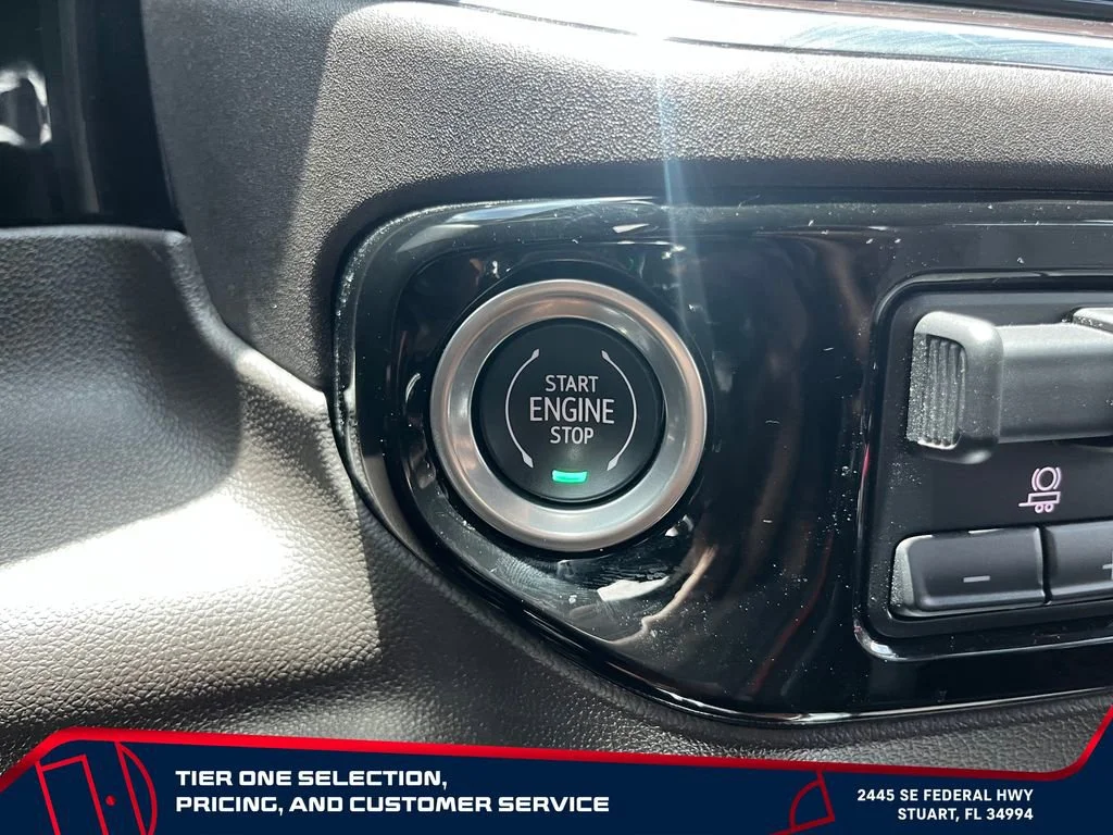 Used 2023 Pacific Blue Metallic GMC SLT image 28