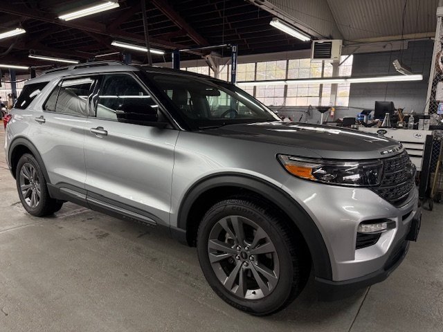 2022 Ford Explorer XLT photo 2