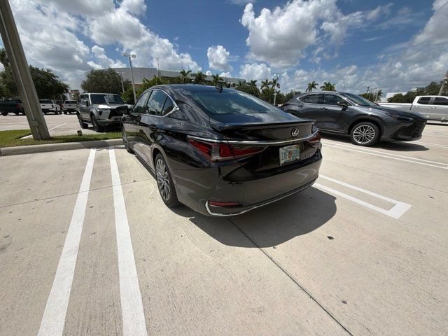 Certified Used 2024 Caviar Lexus ES 300h Luxury image 9
