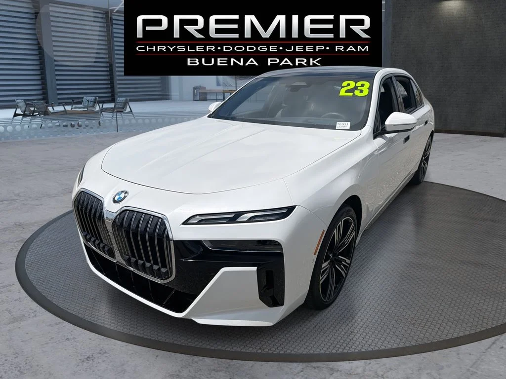 2023 BMW 7 Series 740i's photo