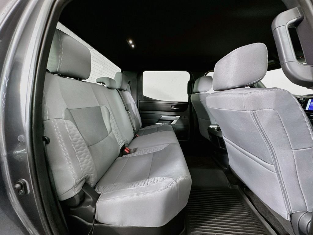 2025 Toyota Tundra SR5 - Photo 27