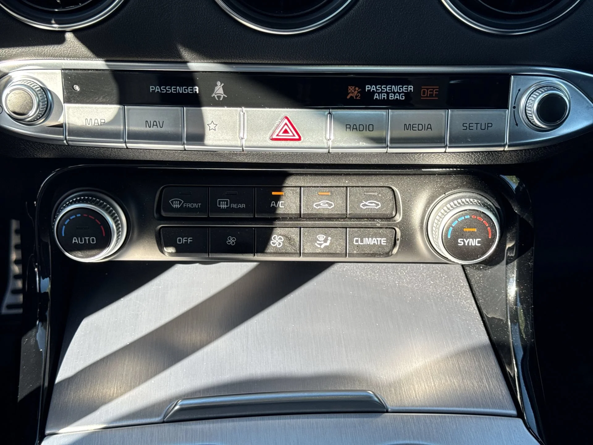 2023 Kia Stinger GT2 - Photo 19
