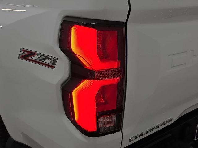 Used 2024 White Chevrolet Z71 image 31