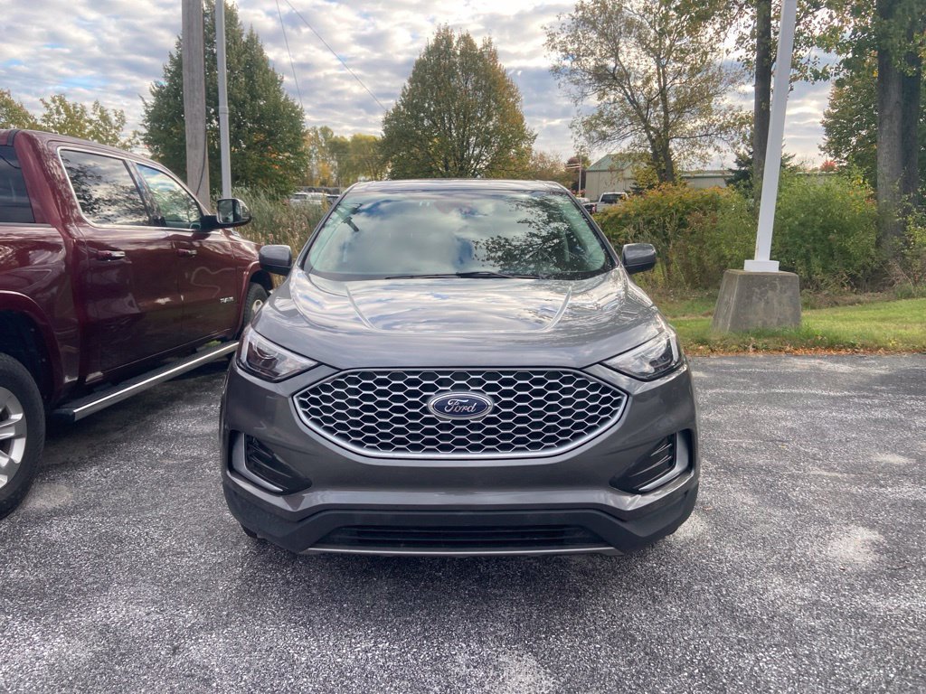 Used 2024 Gray Metallic Ford SEL image 2