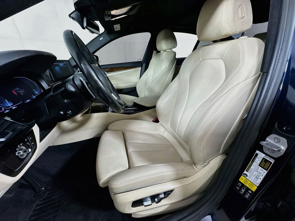 Used 2020 Blue BMW 530i xDrive image 21