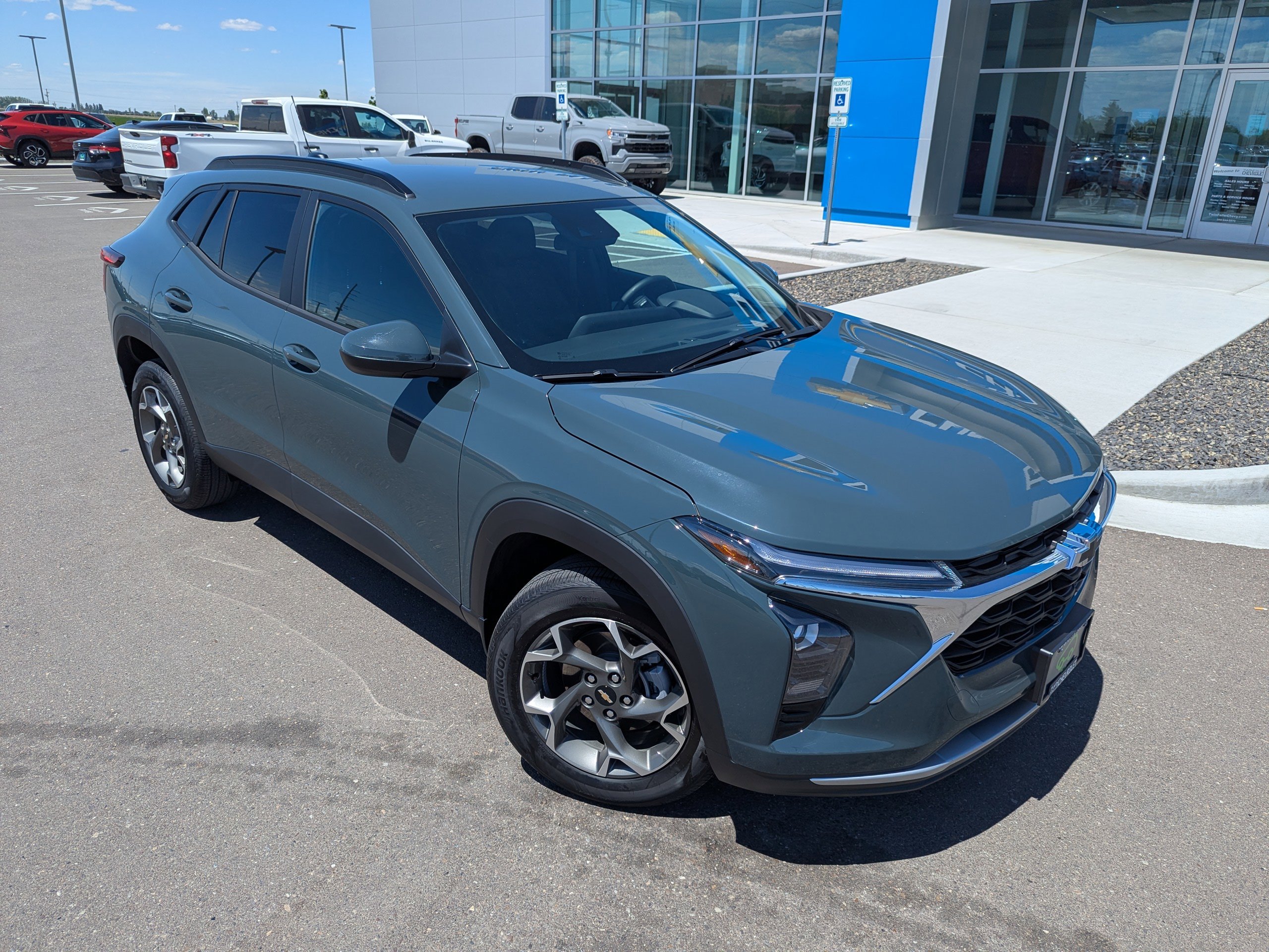 Vehicle Image 2