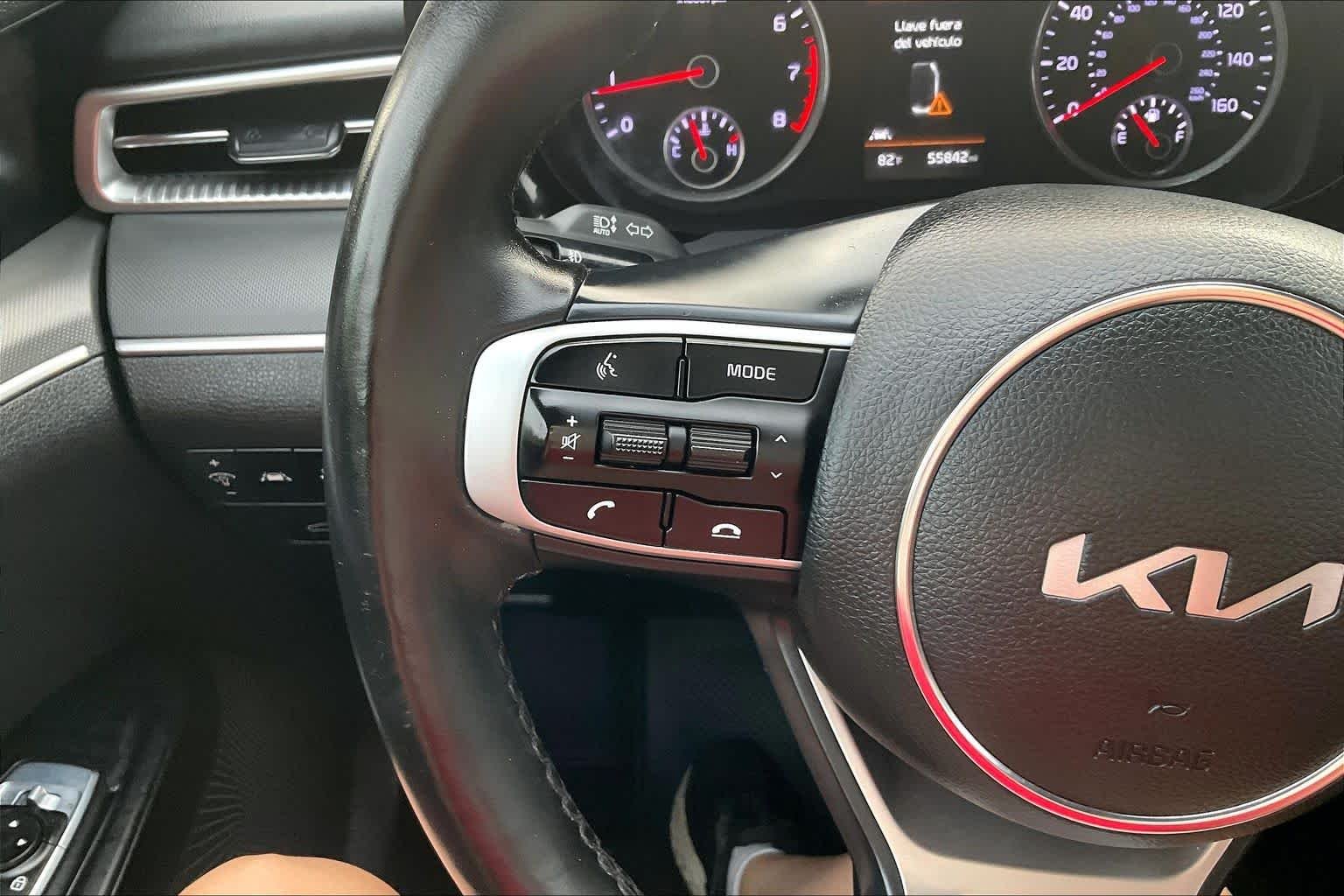 Used 2023 Glacial White Pearl Kia GT-Line image 22