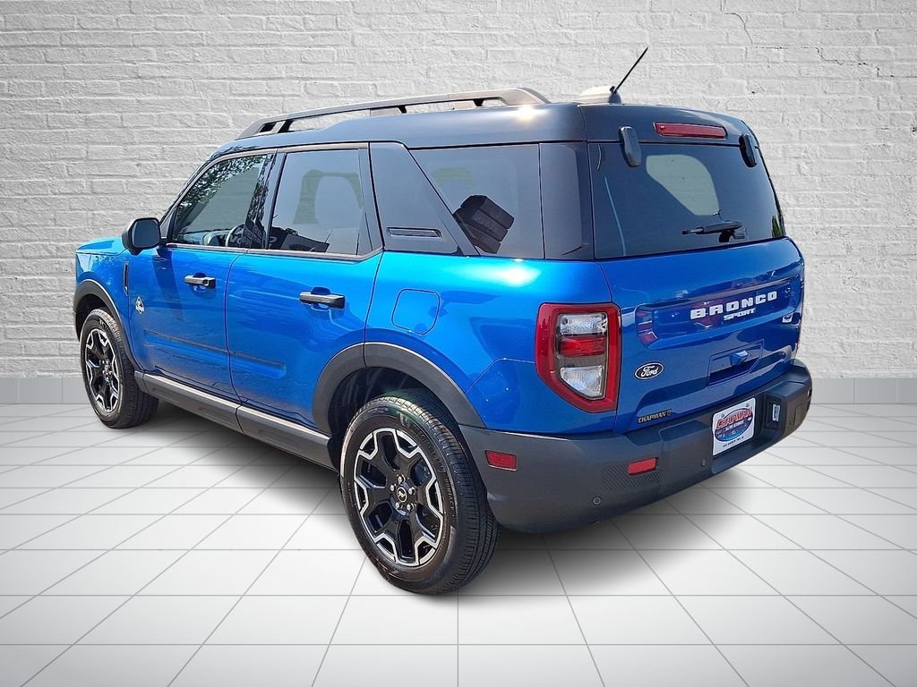 New 2026 Velocity Blue Metallic Ford Outer Banks® image 6