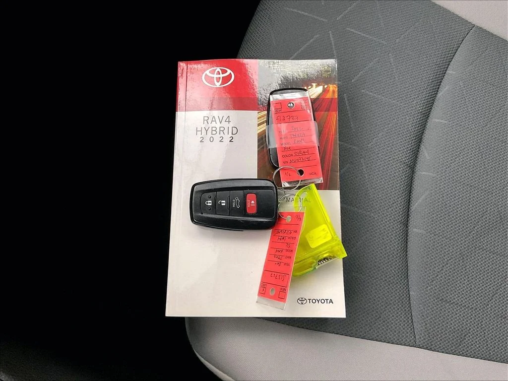 Used 2022 Gray Toyota XLE image 16