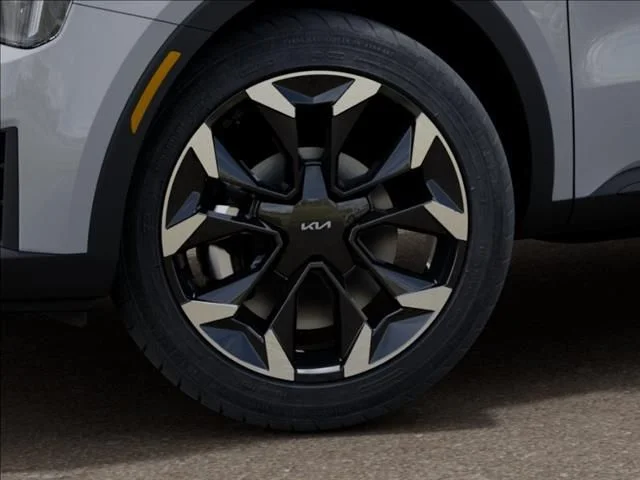 New 2026 Gray Kia EX image 9