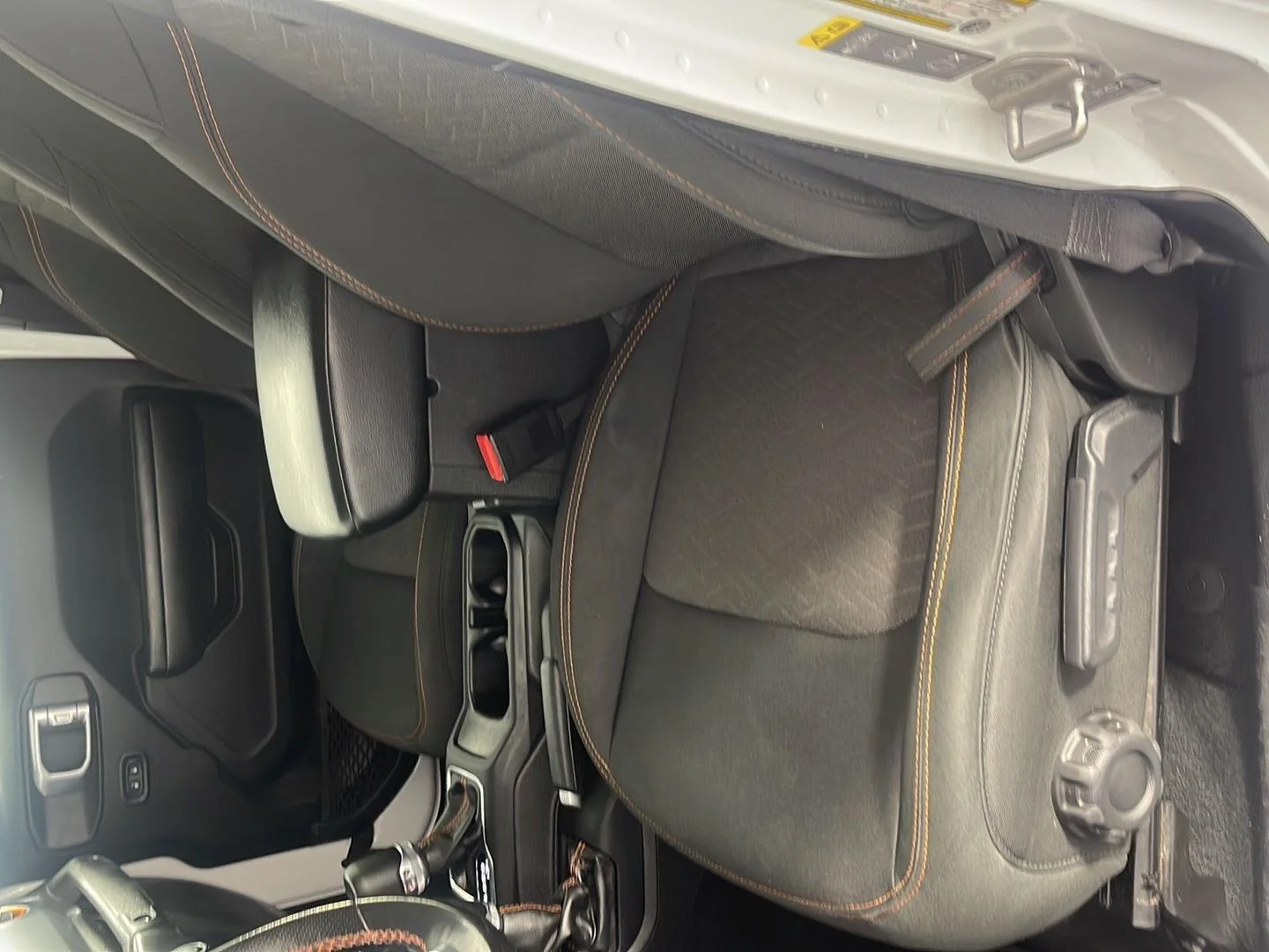Used 2022 Bright White Clearcoat Jeep Mojave image 37