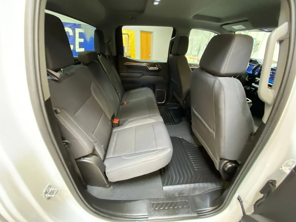 Used 2026 White Chevrolet RST image 29