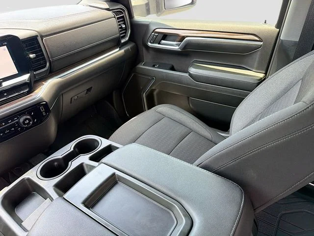 Used 2023 White Chevrolet LT image 24