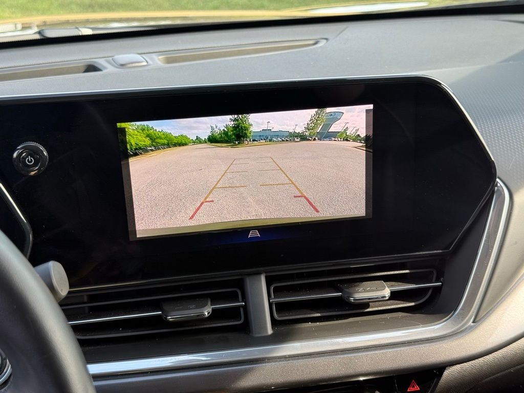 Used 2024 Brown Chevrolet ACTIV image 37