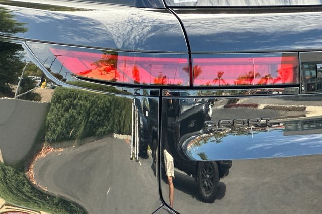 New 2026 Santorini Black Land Rover Dynamic SE image 26