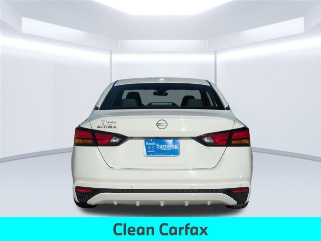Used 2025 White Nissan 2.5 S image 5