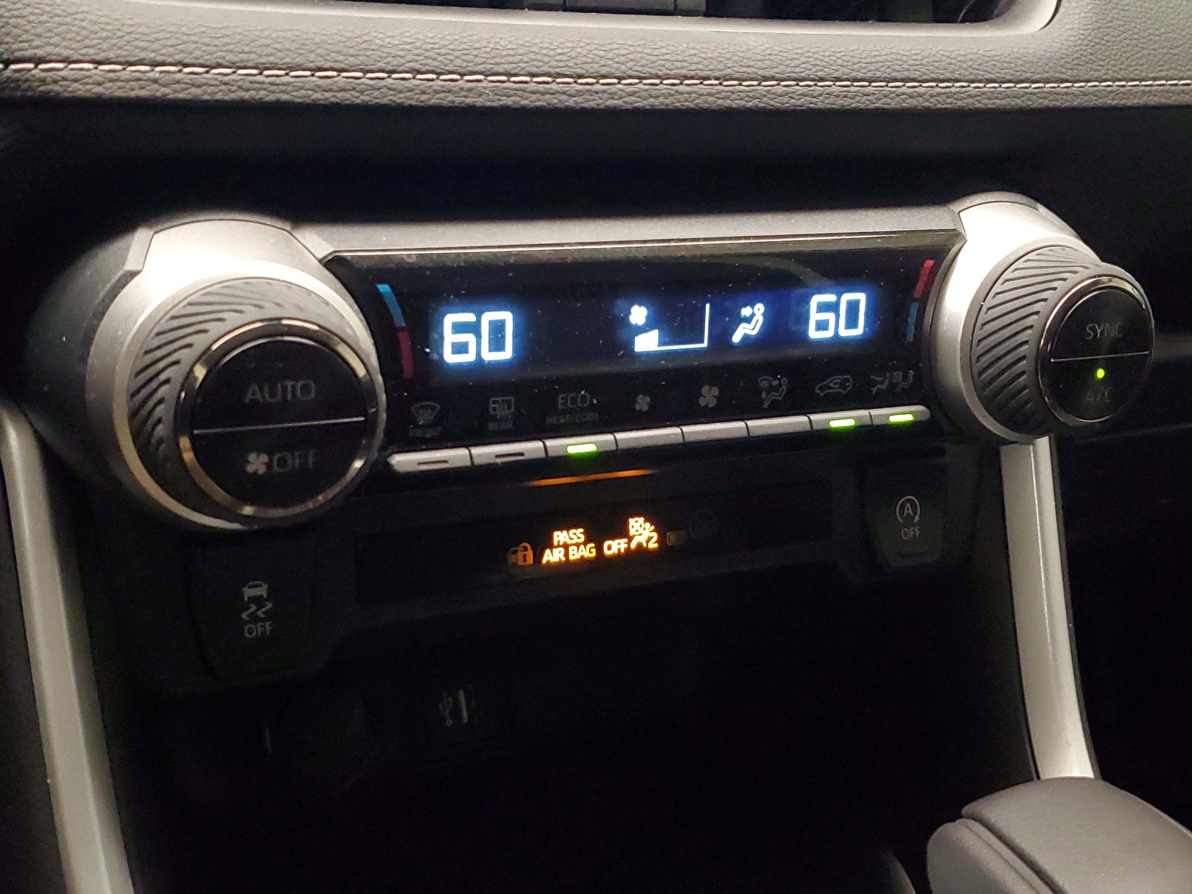 Used 2023 Ice Toyota XLE image 29