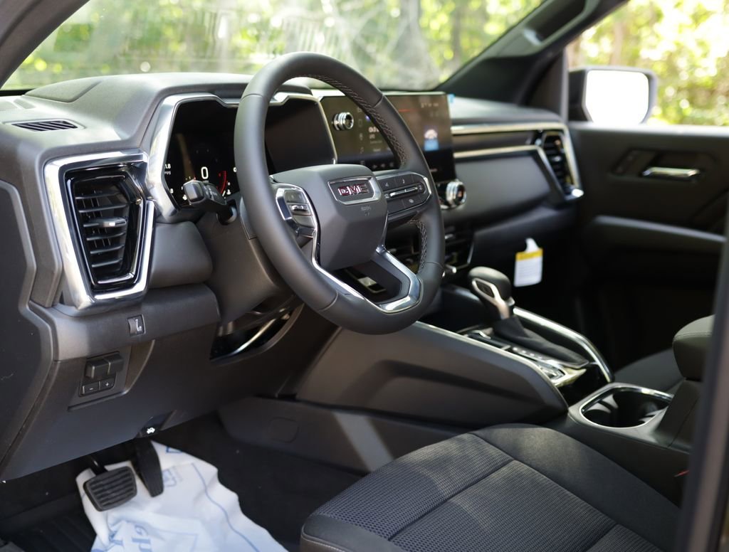 New 2026 Onyx Black GMC Elevation image 9