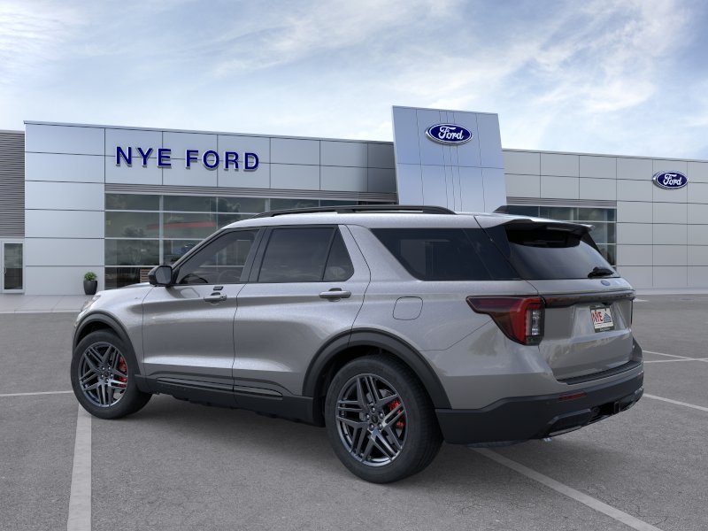New 2026 Carbonized Gray Metallic Ford ST-Line image 5