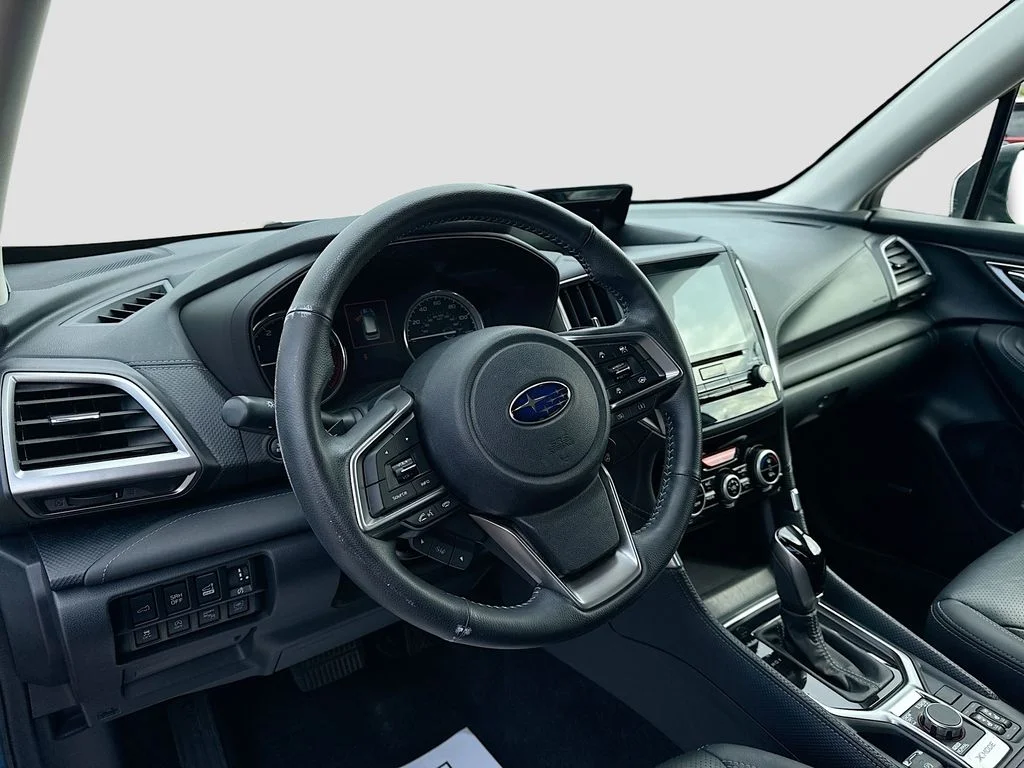 Used 2020 Blue Subaru Touring image 9