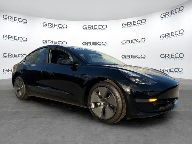 2023 Tesla Model 3 -'s photo