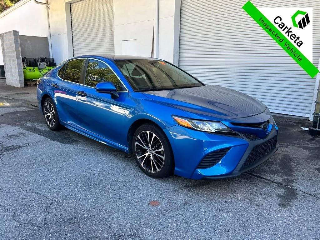 2019 Toyota Camry 2.5 Auto SE's photo