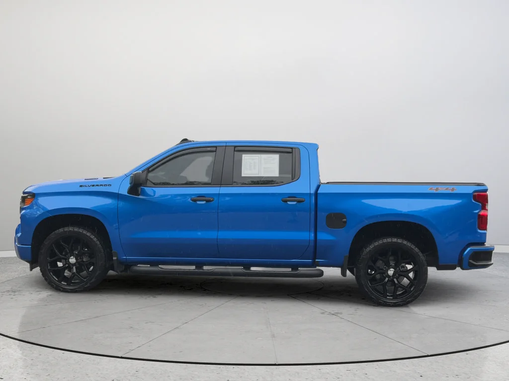 Certified Used 2025 Riptide Blue Metallic Chevrolet Custom image 10