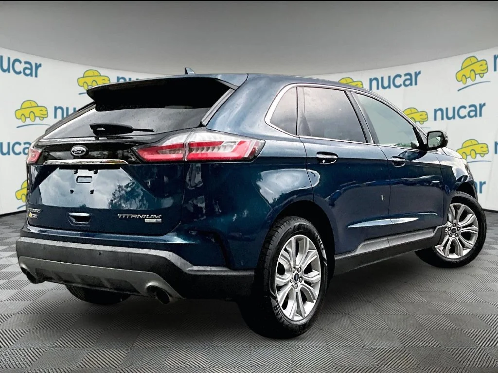 Used 2020 Green Metallic Ford Titanium image 6