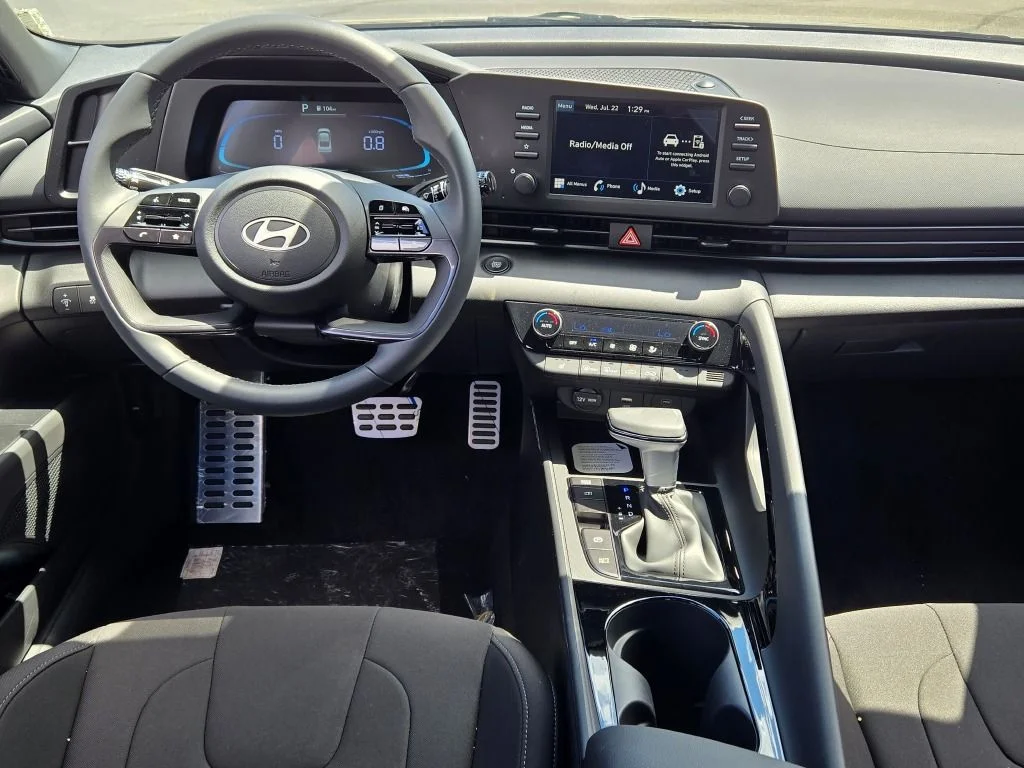 New 2026 Abyss Black Hyundai SEL Sport image 17