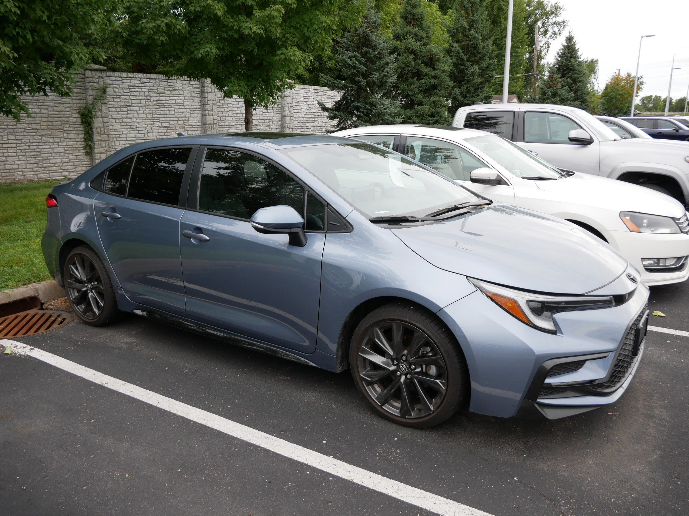 Used 2025 Celestite Toyota SE image 5