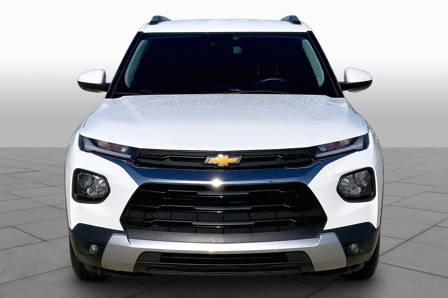 Used 2022 Summit White Chevrolet LT image 4
