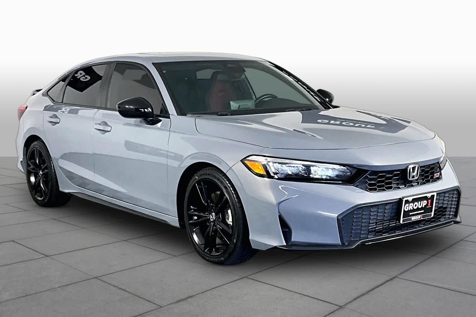 Used 2025 Urban Gray Pearl Honda  image 3