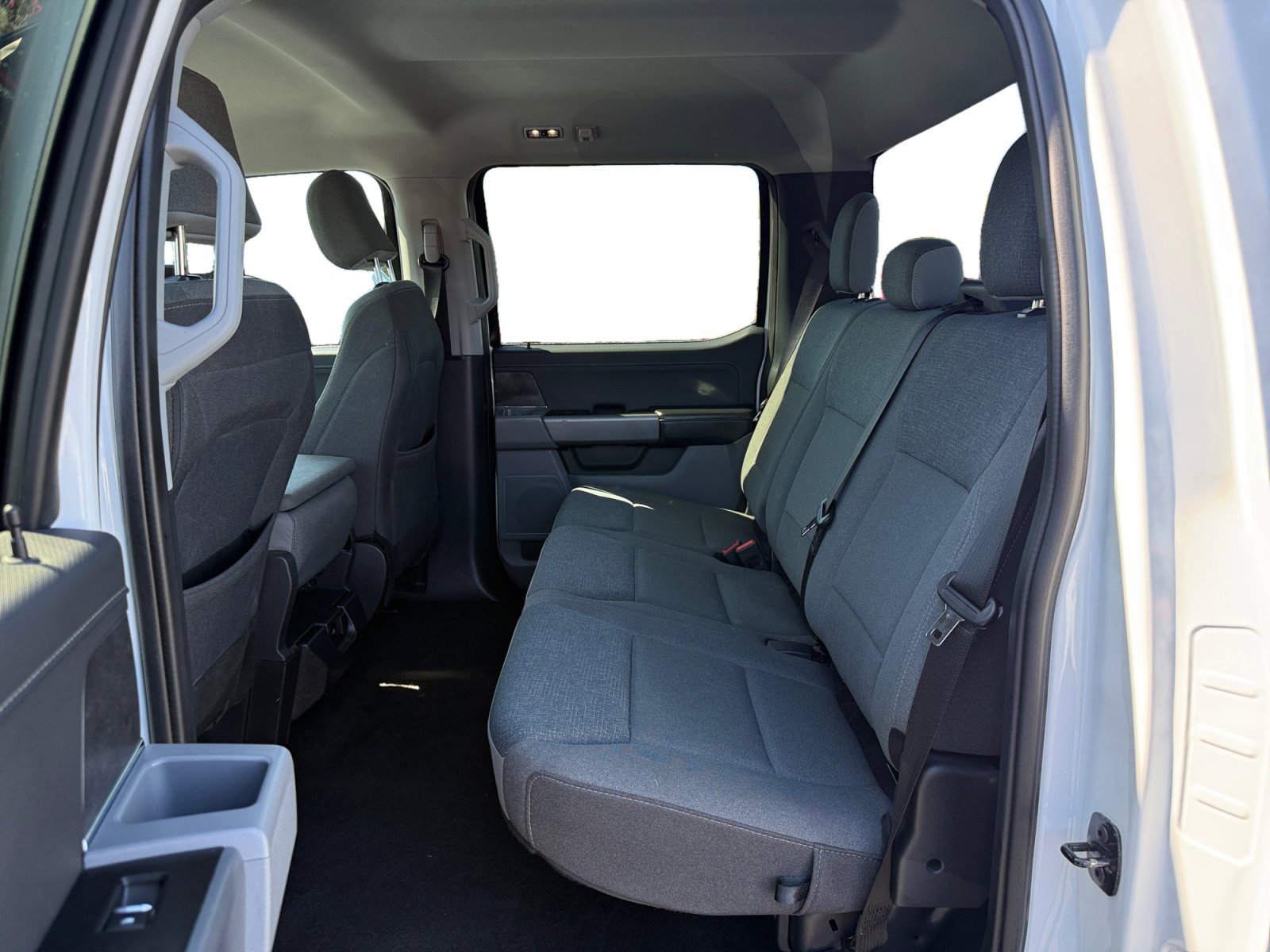 Certified Used 2025 Oxford White Ford XLT image 16