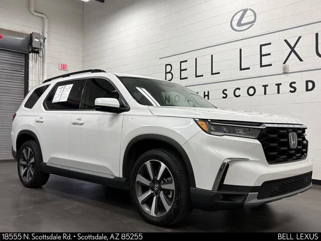 Used 2024 White Honda Touring image 2