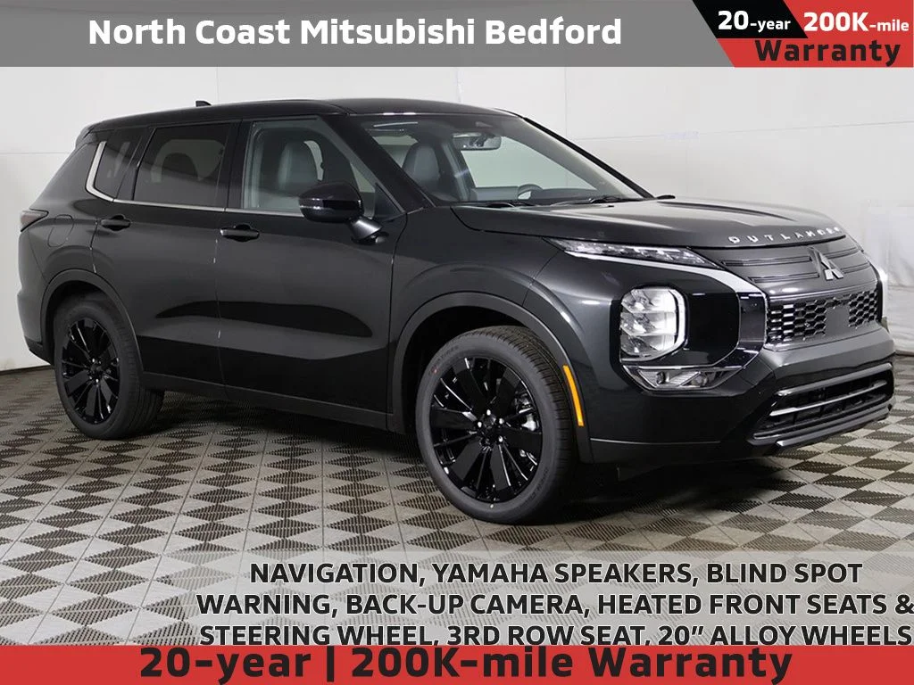 2026 Mitsubishi Outlander LE FWD's photo