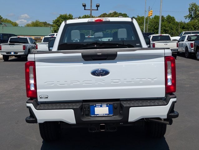 New 2026 Oxford White Ford F-250® XL image 10