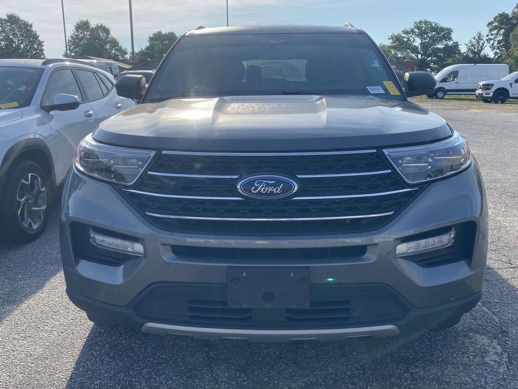 Certified Used 2023 Gray Metallic Ford XLT image 2
