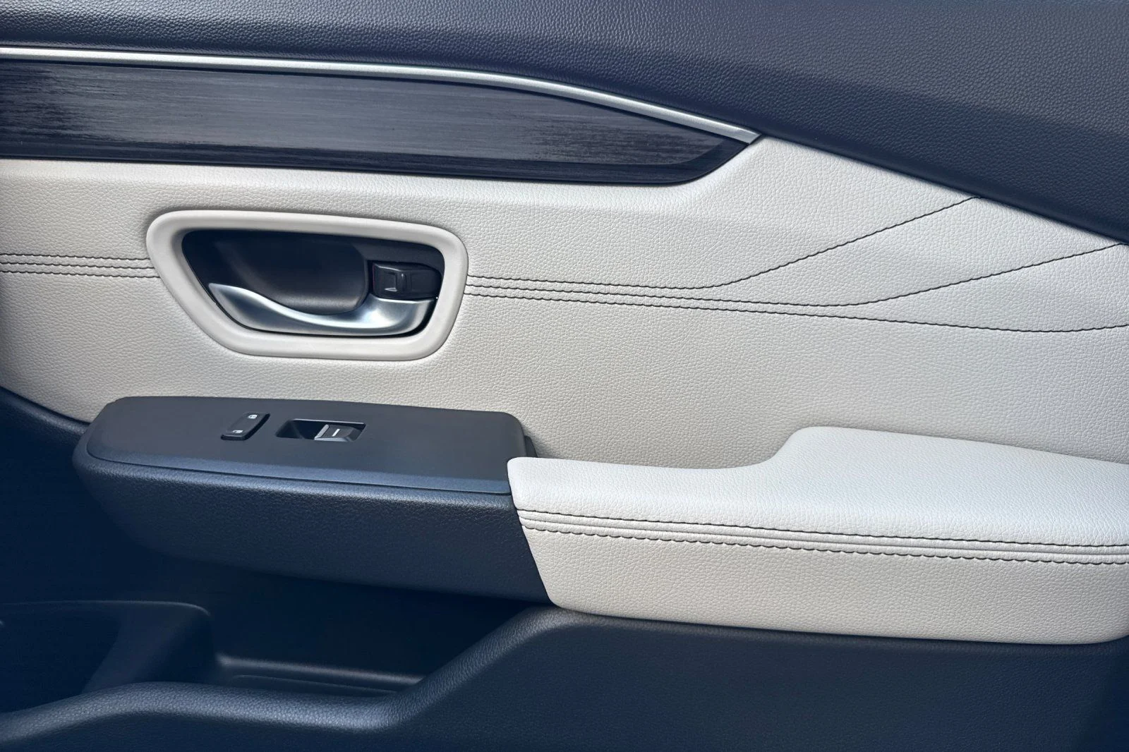 New 2026 Platinum White Pearl Honda AWD Touring image 20