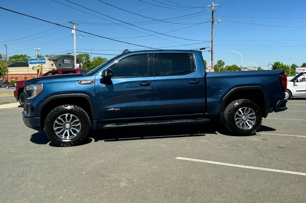 Used 2020 Blue GMC AT4 image 8