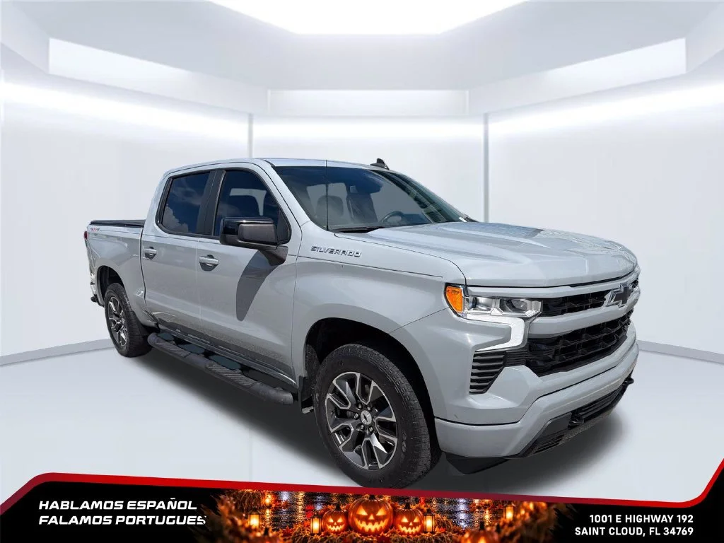 Used 2024 Slate Gray Metallic Chevrolet RST image 7
