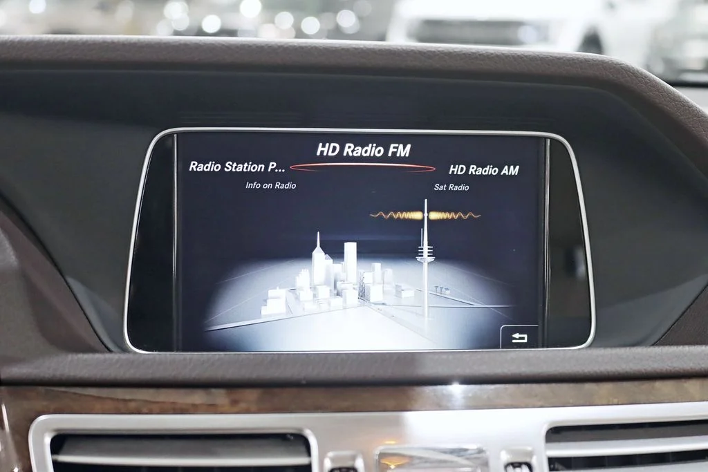 Used 2016 Blue Mercedes-Benz E 350 image 19