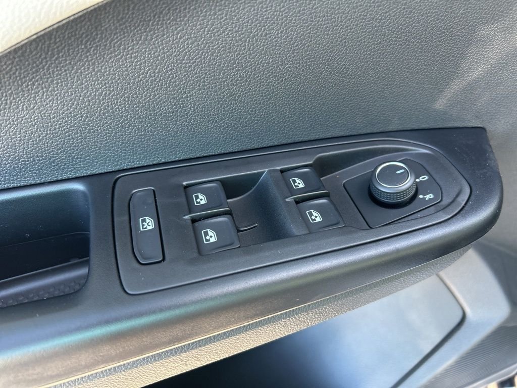 New 2026 Black Volkswagen 1.5T S image 18