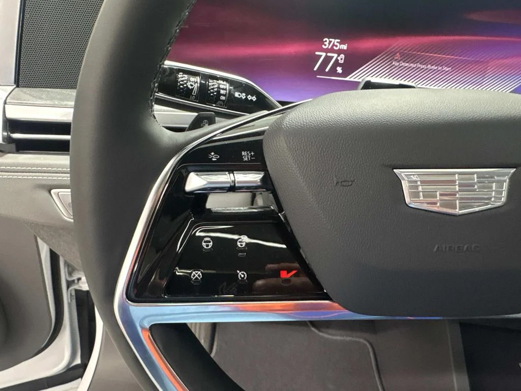 2025 Cadillac Escalade IQ Luxury 1 - Photo 17